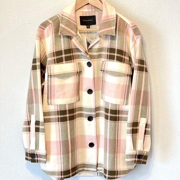 Banana Republic Cozy Plaid Shirt Jacket 